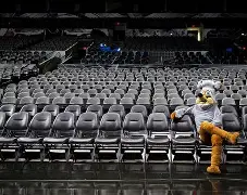 开云-圣安东尼奥马刺内部会议纪要流出：关键时刻门线救险，法甲使命明确，赛季目标并未改变(2024法甲转会最新全一览全文)