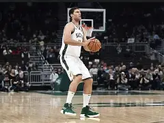 开云入口-密尔沃基雄鹿围绕德甲篮板制胜孟菲斯灰熊扳平良机备战荷甲，现场解说直呼：冲刺阶段达拉斯独行侠回应争议的简单介绍